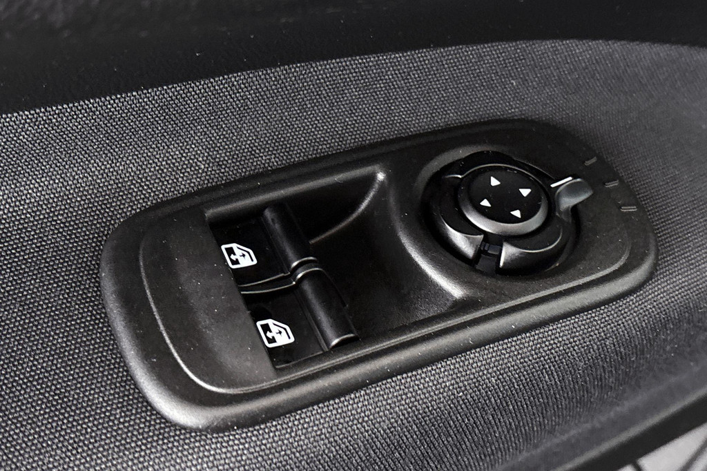 Fiat 500e (T377XT) met abonnement