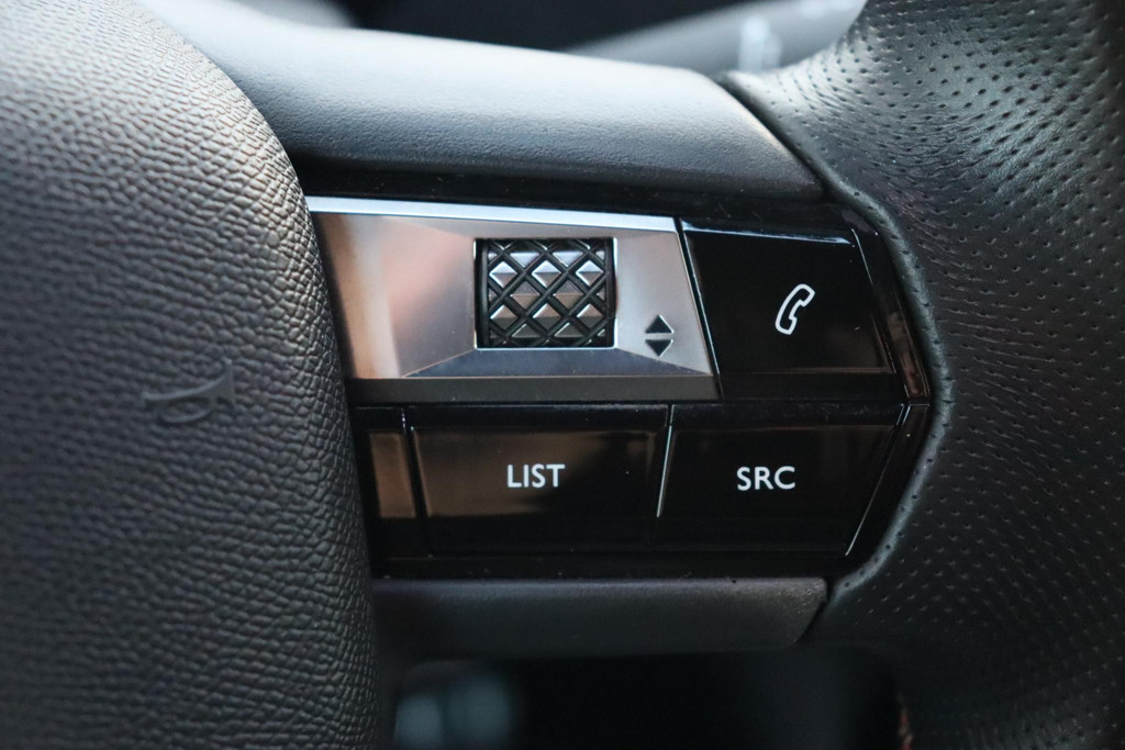 DS DS 3 (K017GP) met abonnement