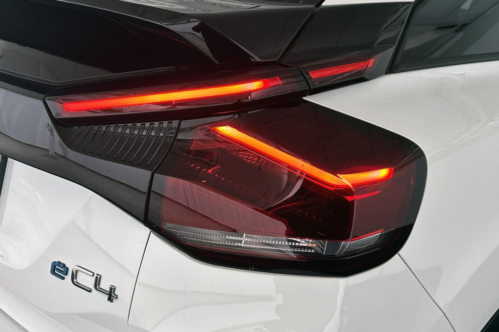 Citroën Ë-C4 (T110TR) met abonnement