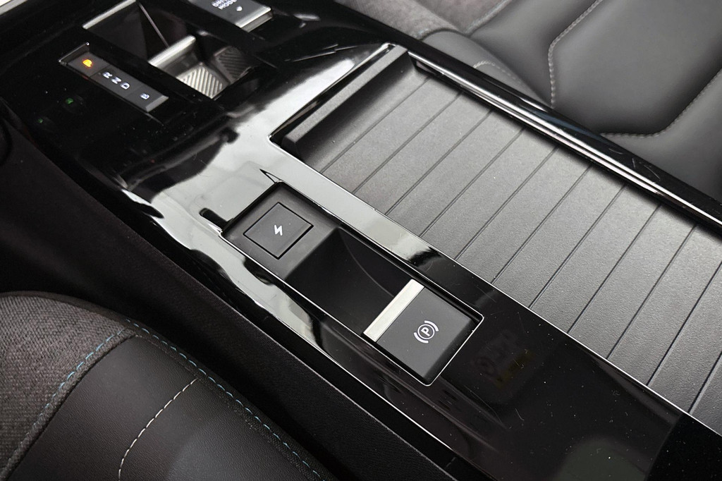 Citroën Ë-C4 (T110TR) met abonnement