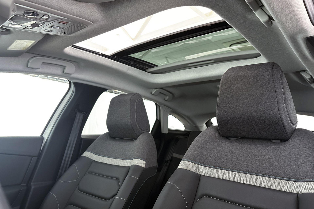 Citroën Ë-C4 (T110TR) met abonnement