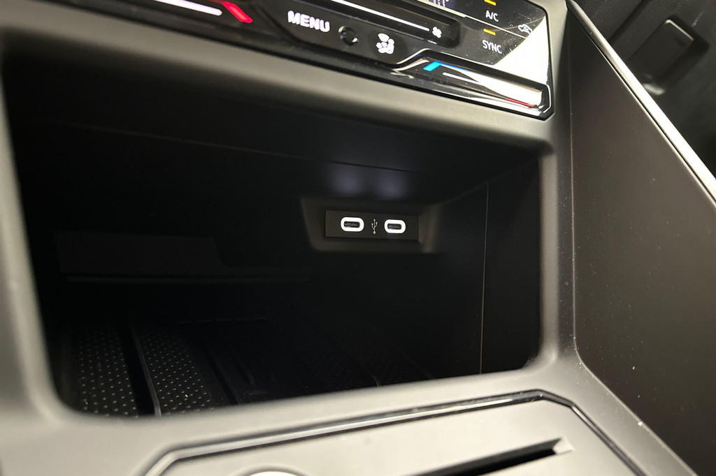 Volkswagen Taigo (JSJ83R) met abonnement