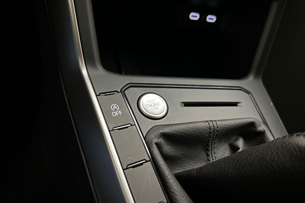 Volkswagen Taigo (JSJ83R) met abonnement