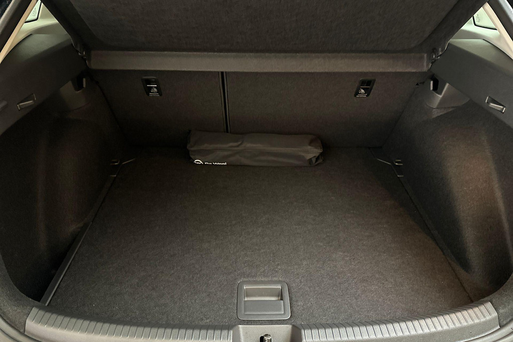 Volkswagen Taigo (JSJ83R) met abonnement