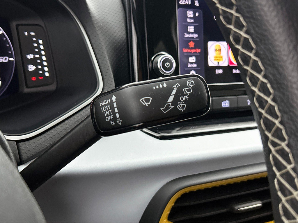 Seat Arona (JTR92R) met abonnement