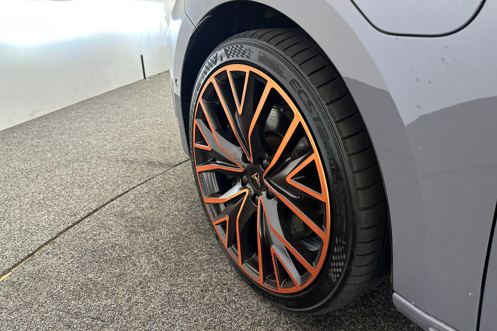 CUPRA Leon Sportstourer (JPK57F) met abonnement