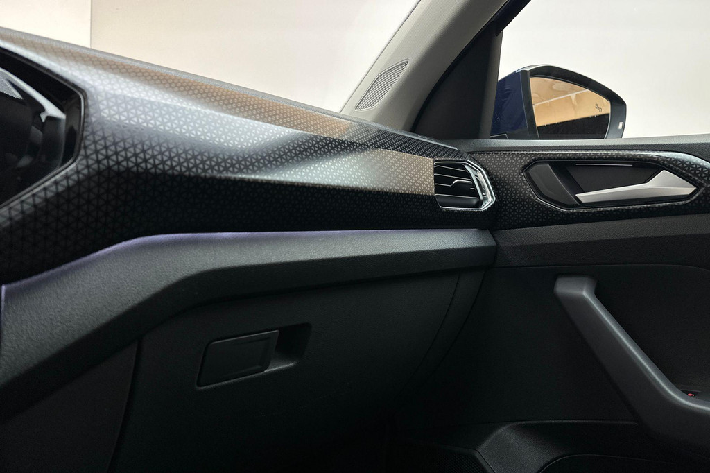 Volkswagen T-Cross (J187GP) met abonnement