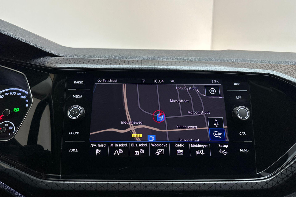 Volkswagen T-Cross (J187GP) met abonnement