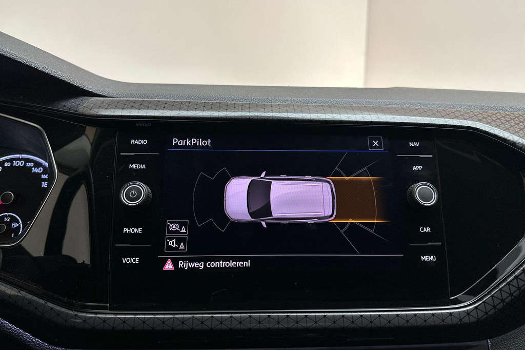 Volkswagen T-Cross (J187GP) met abonnement