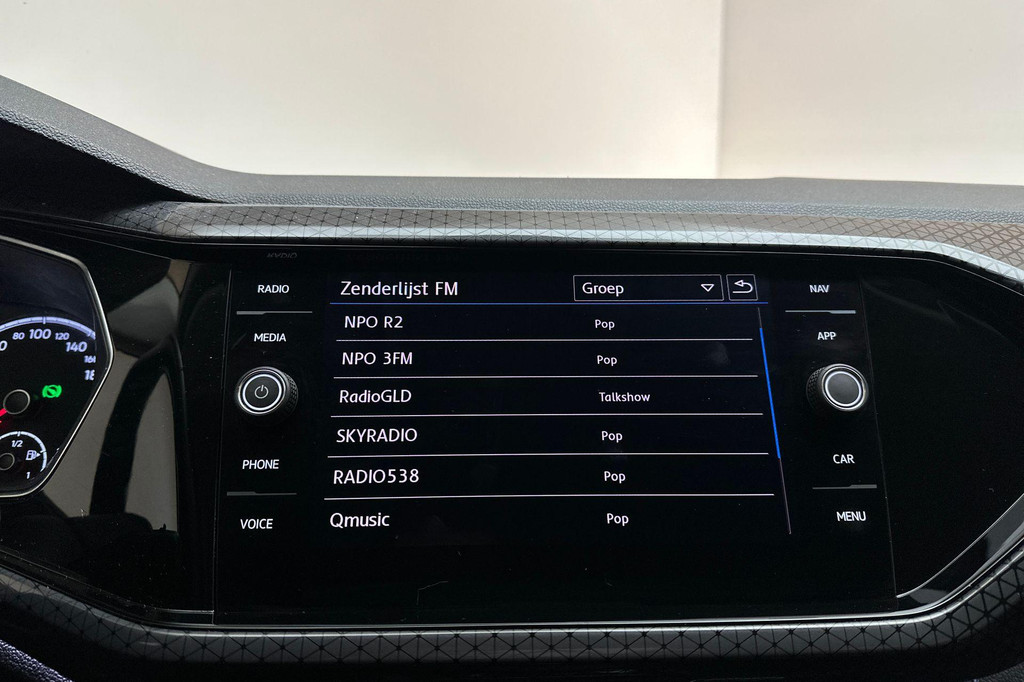 Volkswagen T-Cross (J187GP) met abonnement