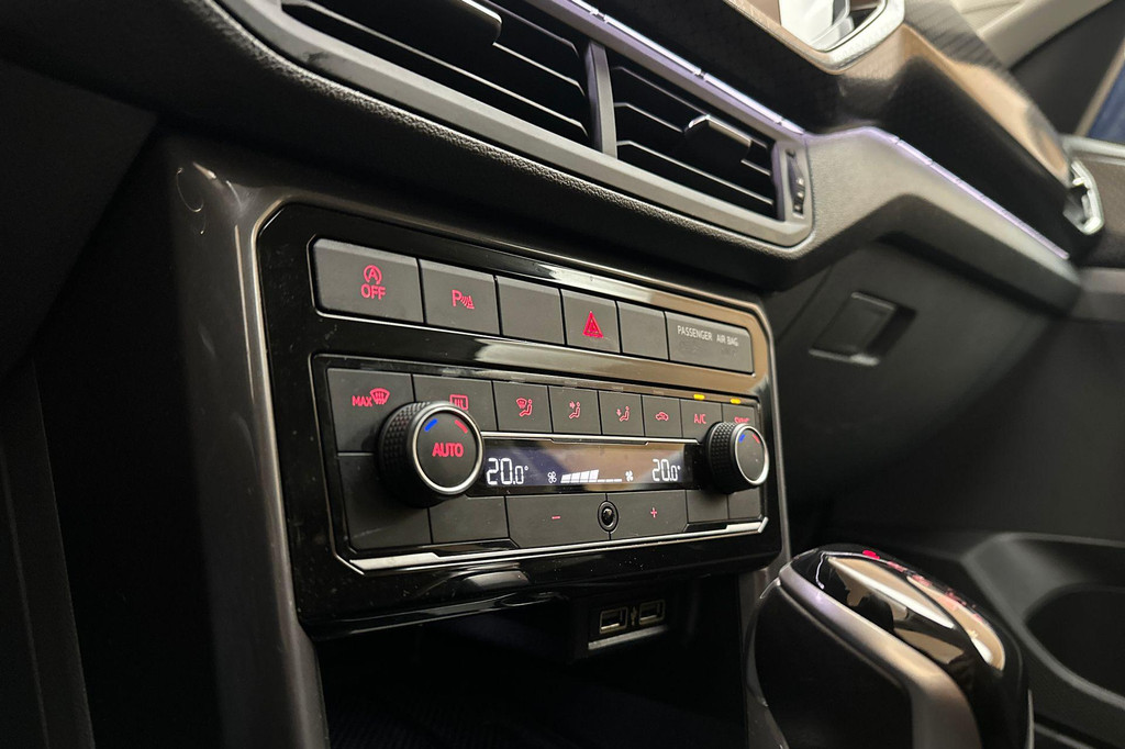 Volkswagen T-Cross (J187GP) met abonnement