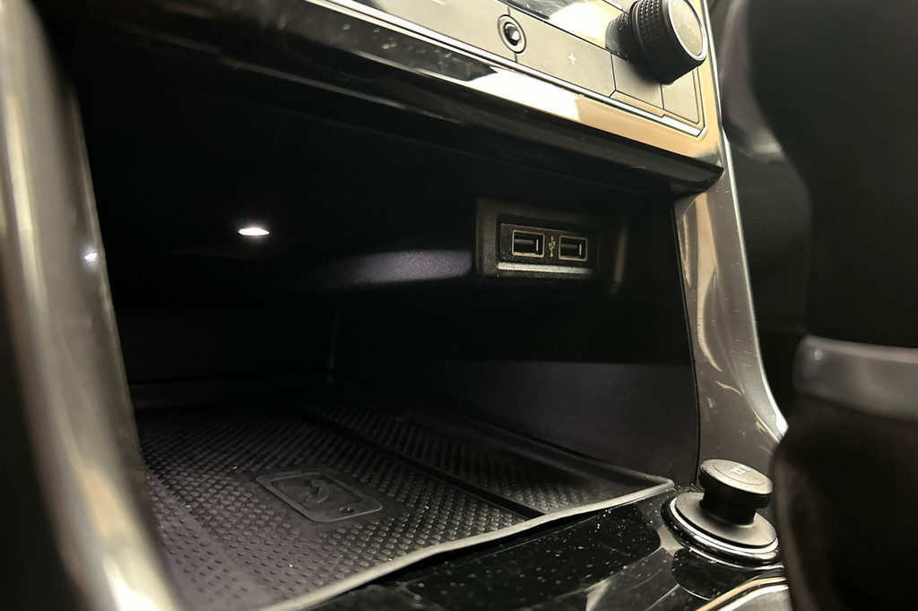 Volkswagen T-Cross (J187GP) met abonnement