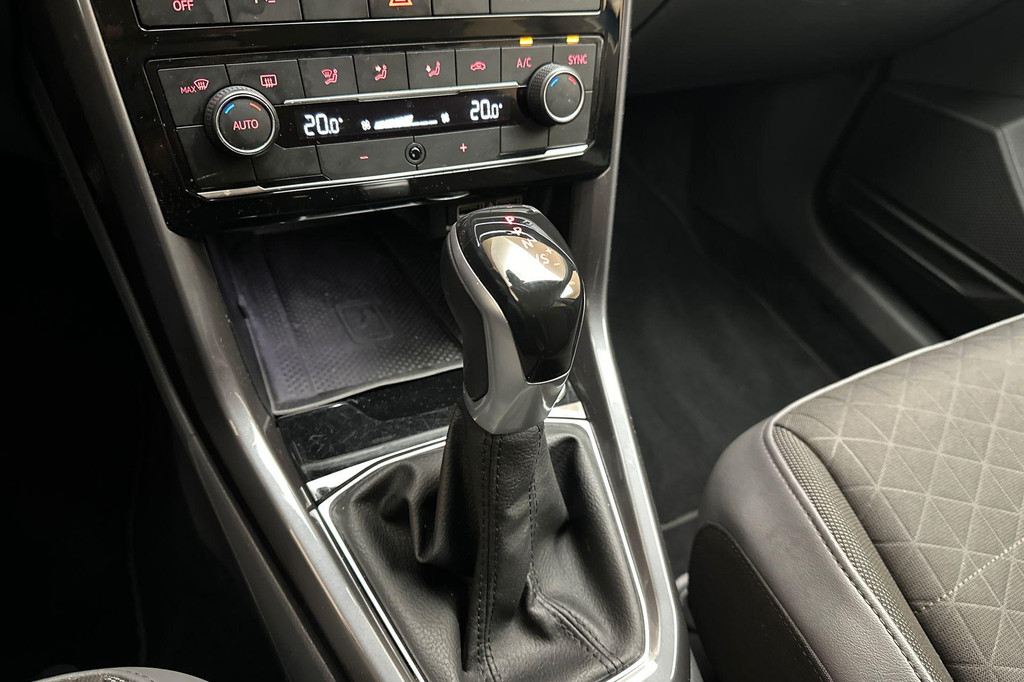 Volkswagen T-Cross (J187GP) met abonnement