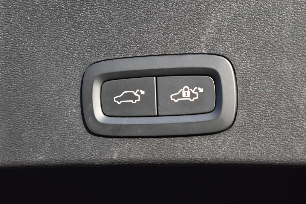 Volvo XC40 (N101TL) met abonnement