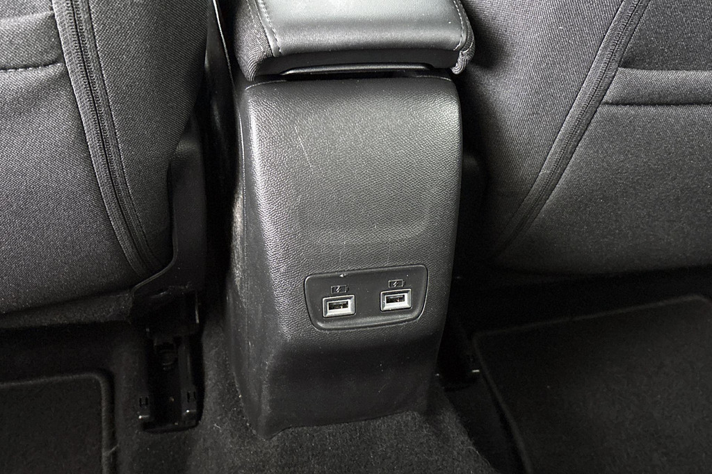 Peugeot e-208 (T386JN) met abonnement