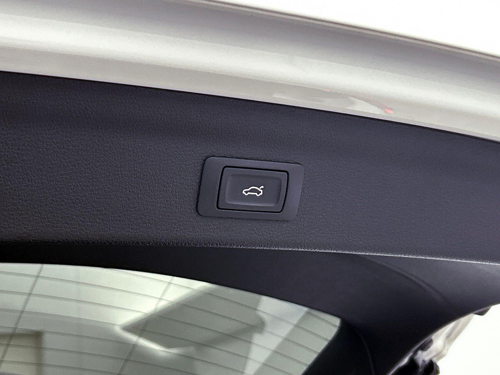 Audi Q3 (JTR85R) met abonnement