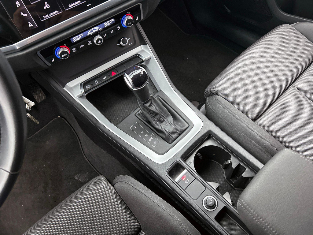 Audi Q3 (JTR85R) met abonnement