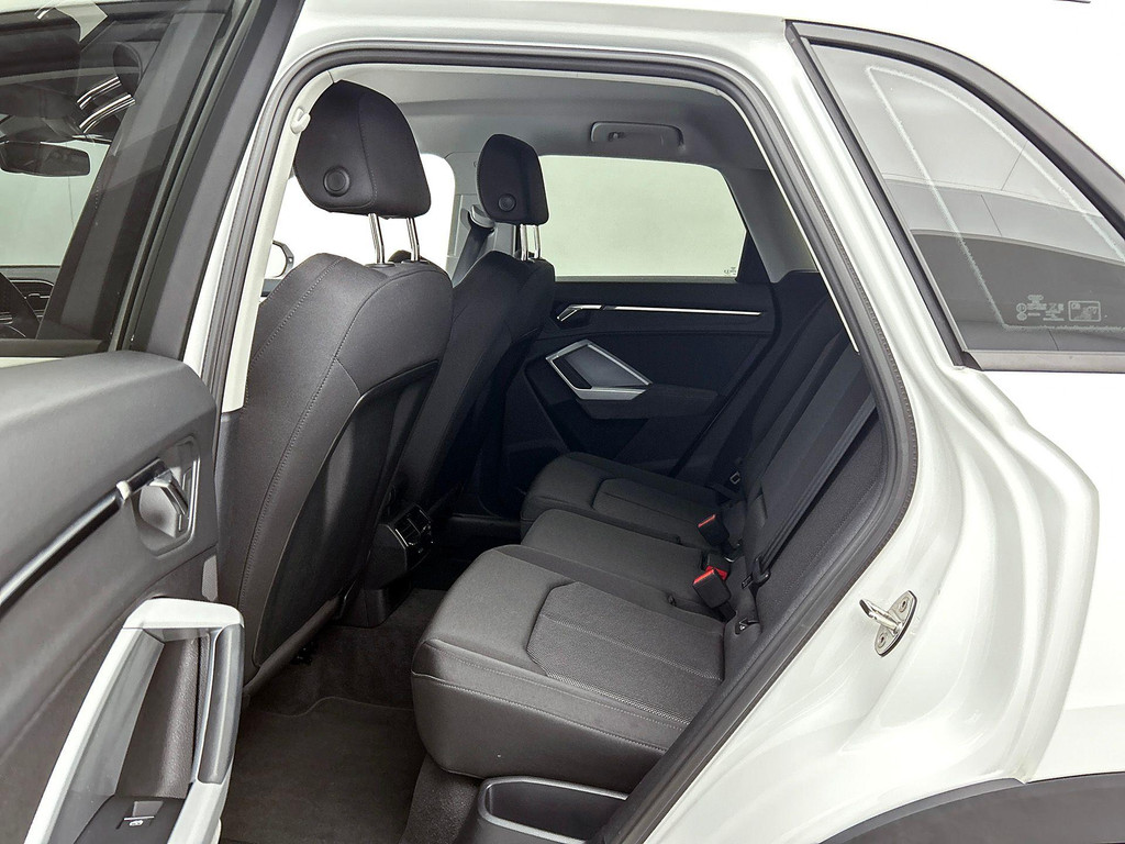 Audi Q3 (JTR85R) met abonnement