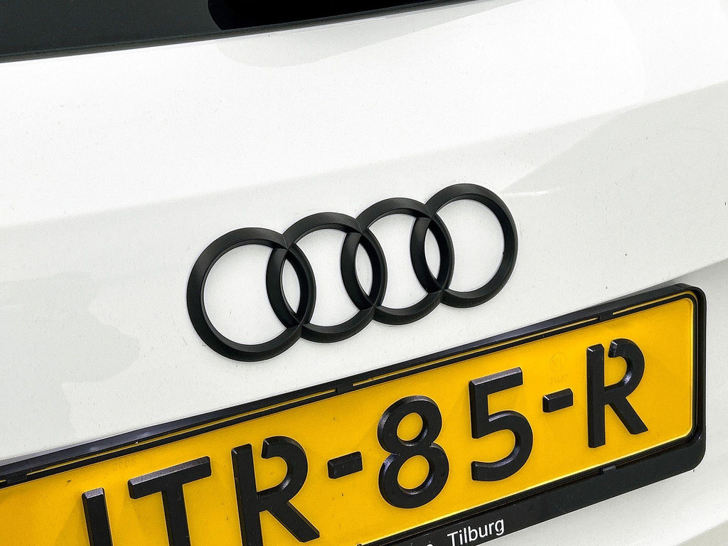 Audi Q3 (JTR85R) met abonnement