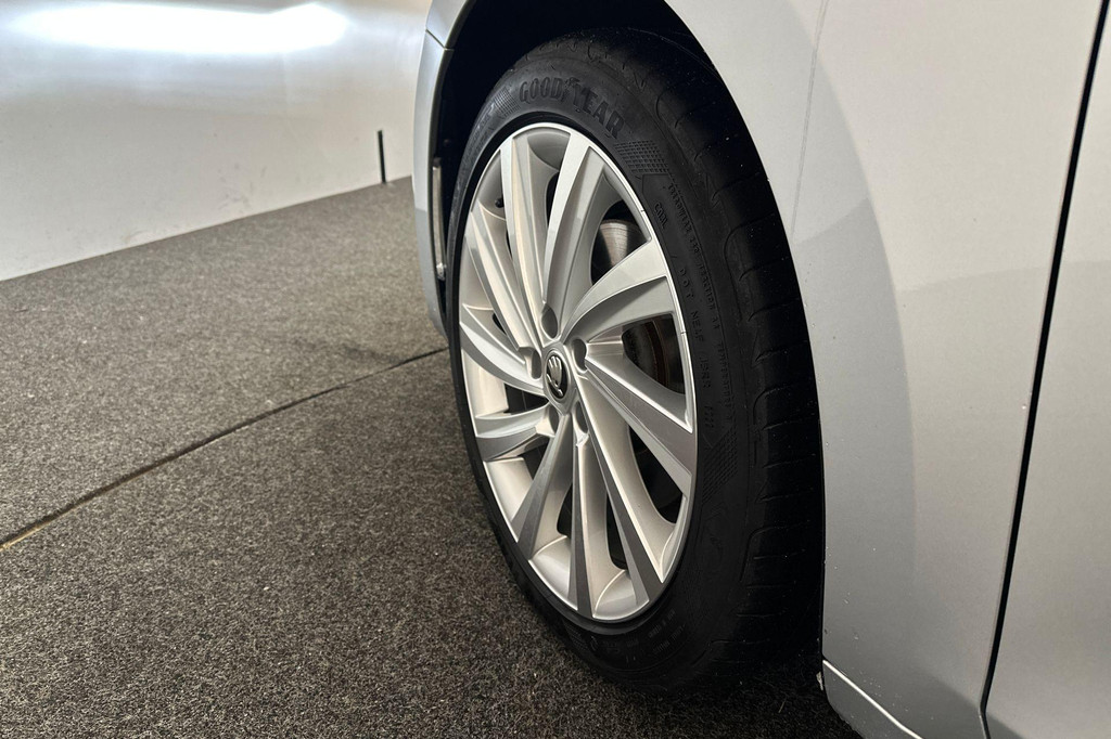 ŠKODA Octavia (JSH45H) met abonnement