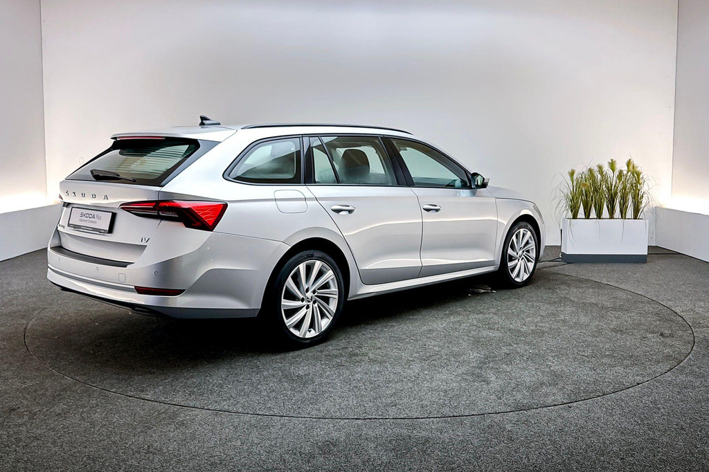 ŠKODA Octavia (JSH45H) met abonnement