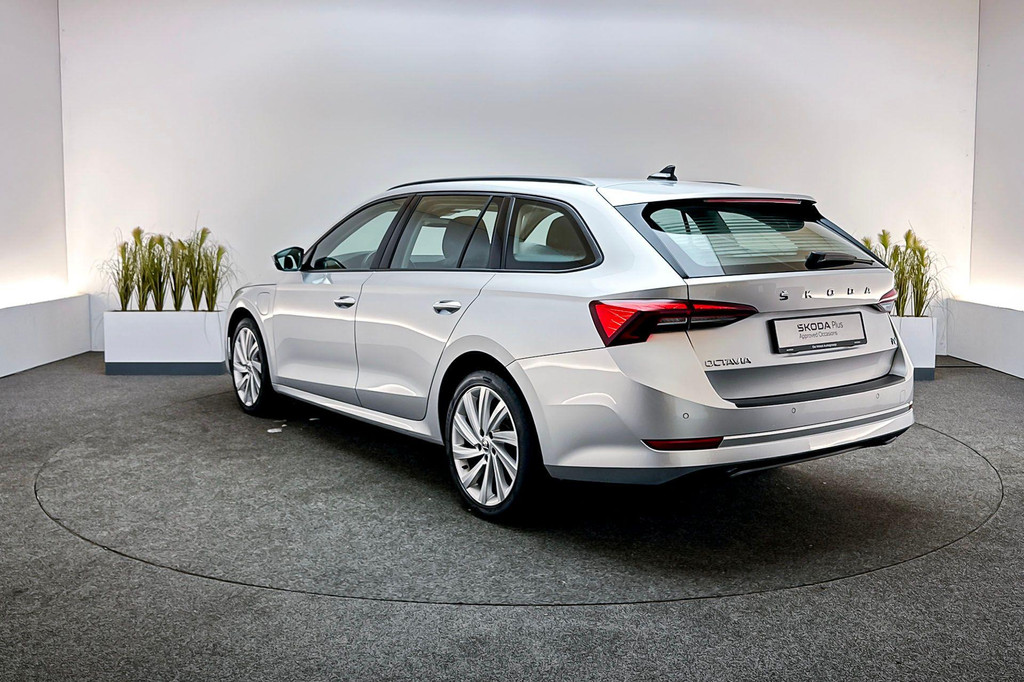 ŠKODA Octavia (JSH45H) met abonnement