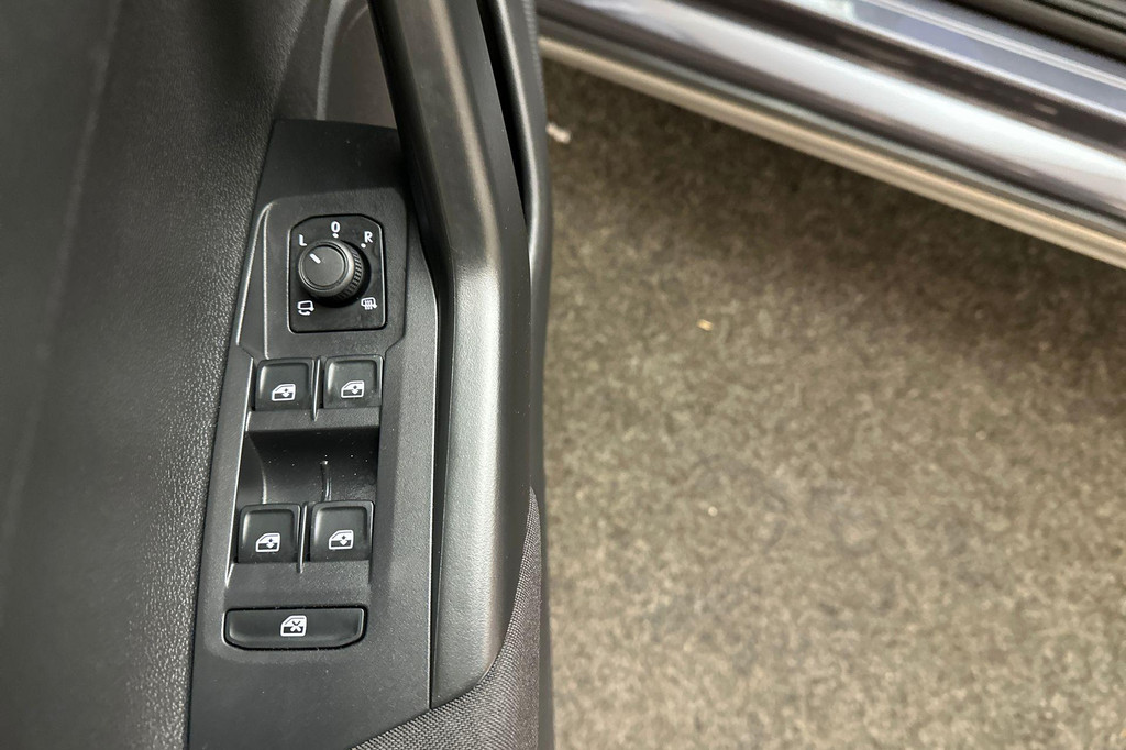 Volkswagen Taigo (T111TB) met abonnement