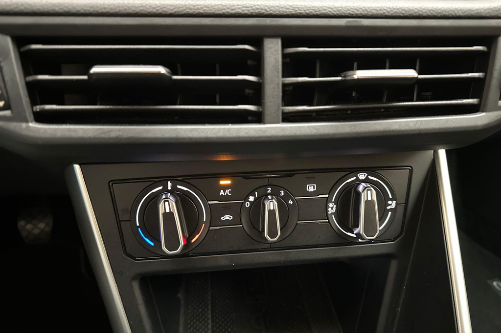 Volkswagen Taigo (T111TB) met abonnement