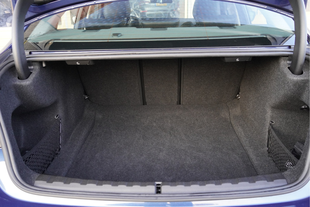 BMW 3 Serie (P249FX) met abonnement