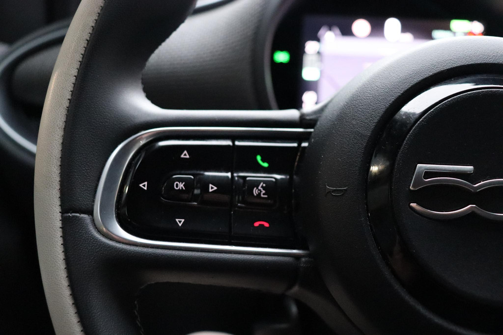 Fiat 500e (S405RV) met abonnement