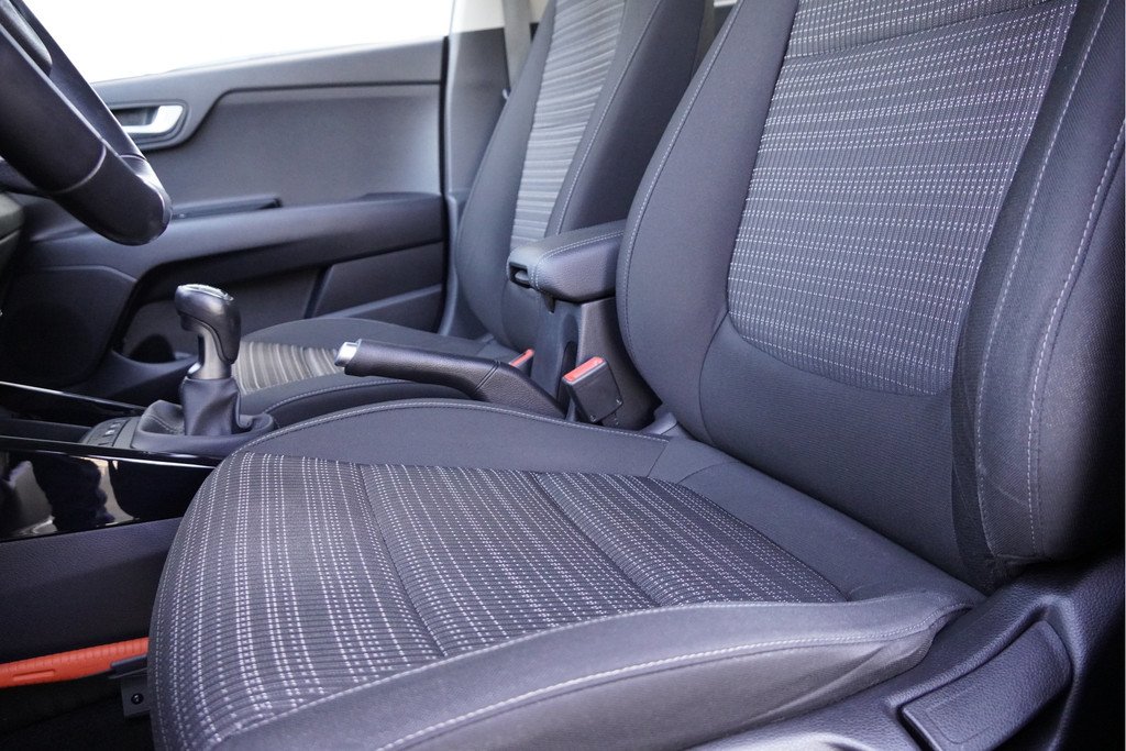 Kia Stonic (J176BT) met abonnement