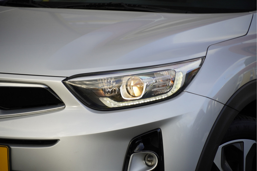 Kia Stonic (J176BT) met abonnement