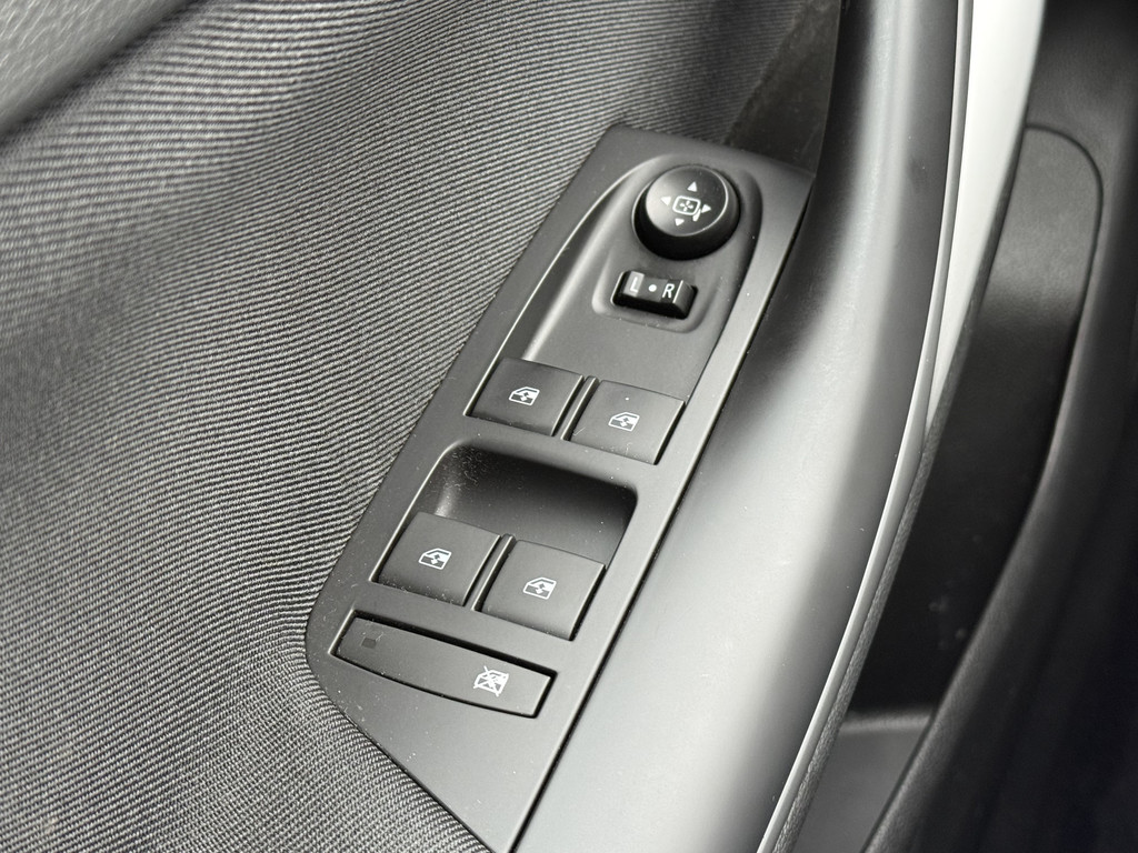 Opel Astra (J208FN) met abonnement