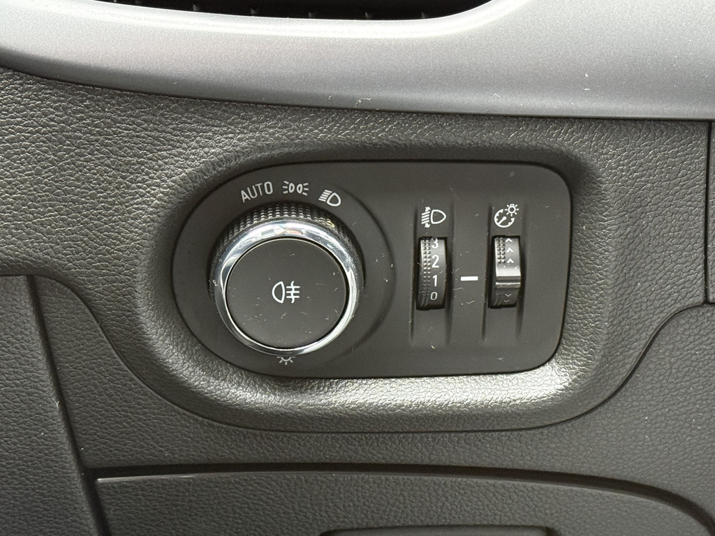 Opel Astra (J208FN) met abonnement