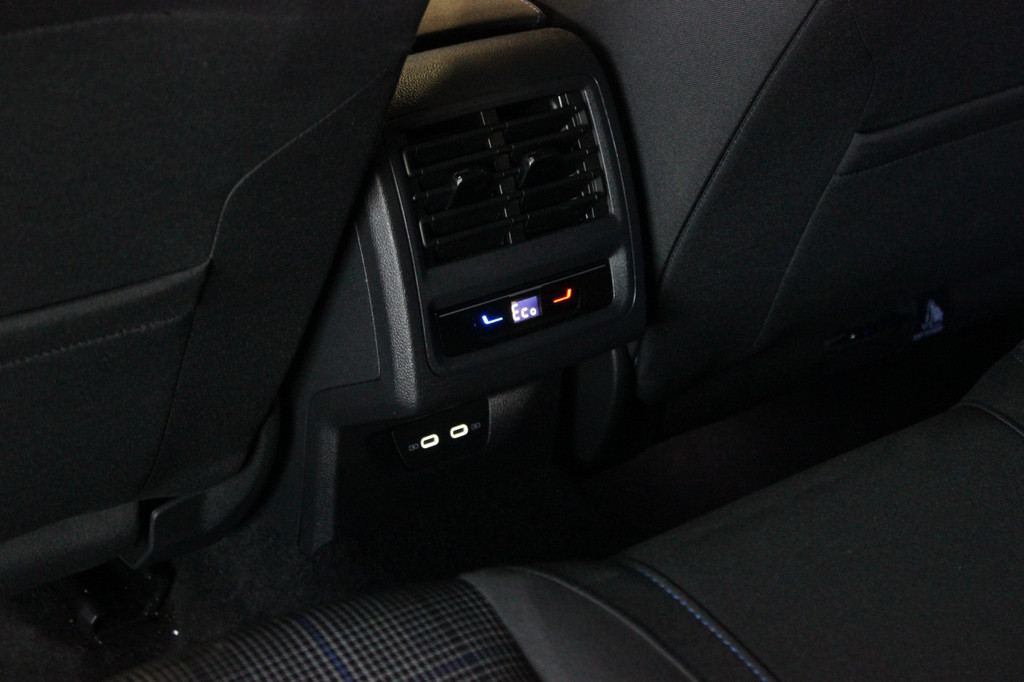 Volkswagen Golf GTE (GJL29Z) met abonnement