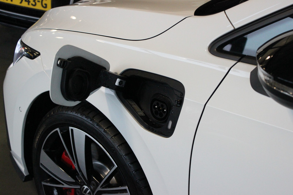 Volkswagen Golf GTE (GJL29Z) met abonnement