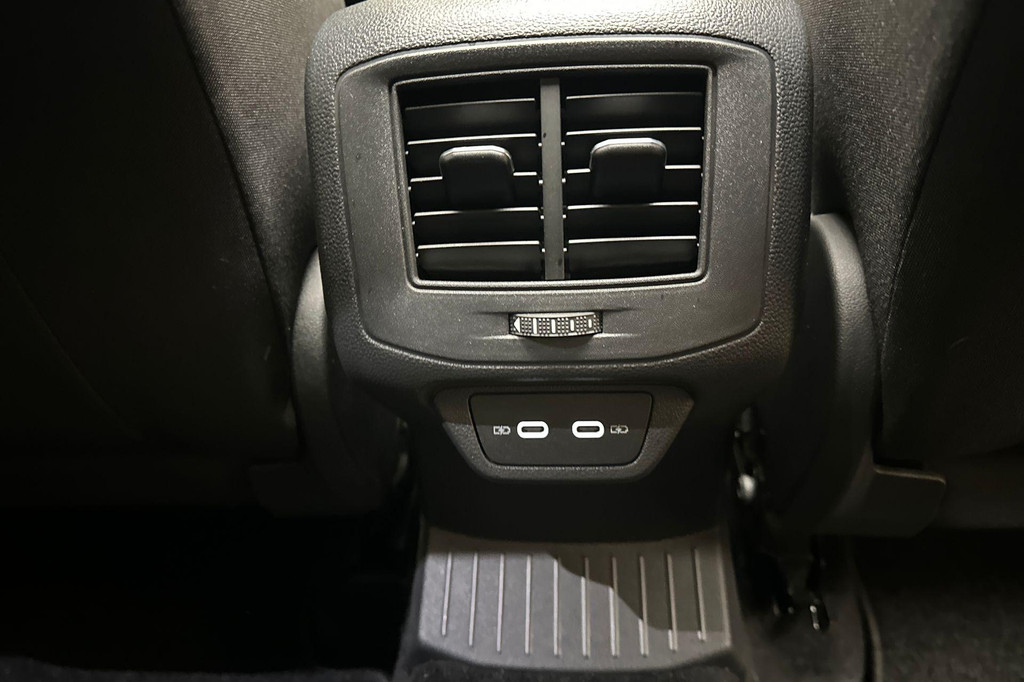 Volkswagen T-Roc (K267KD) met abonnement