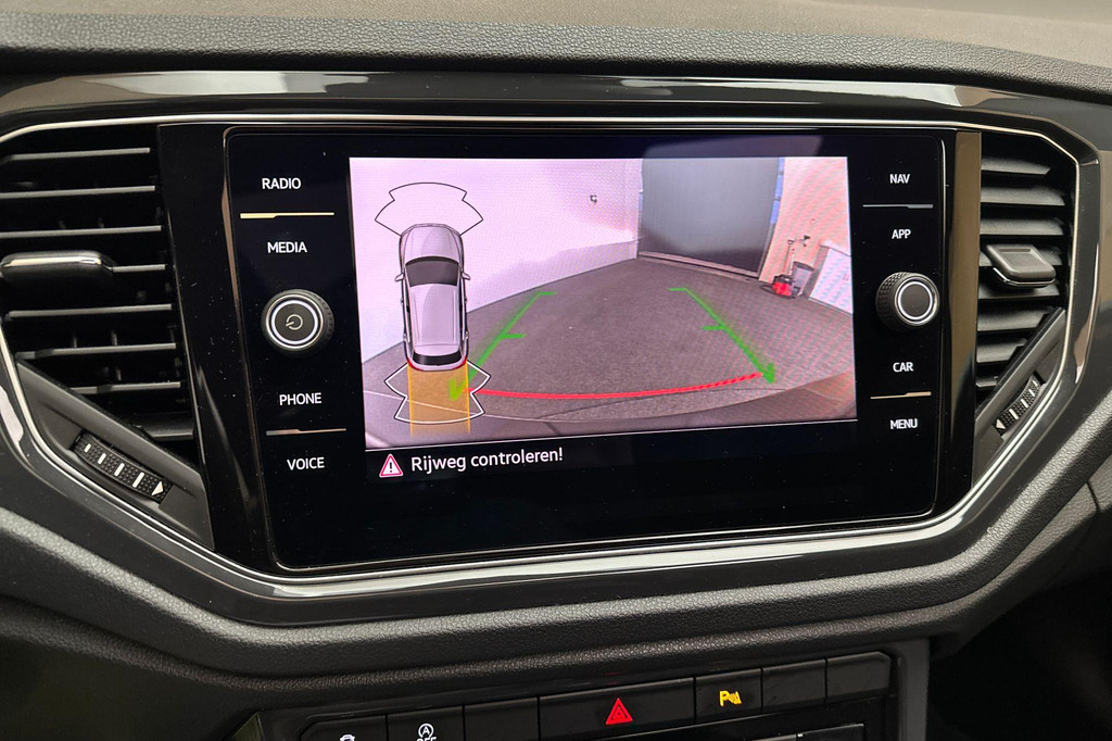 Volkswagen T-Roc (K267KD) met abonnement