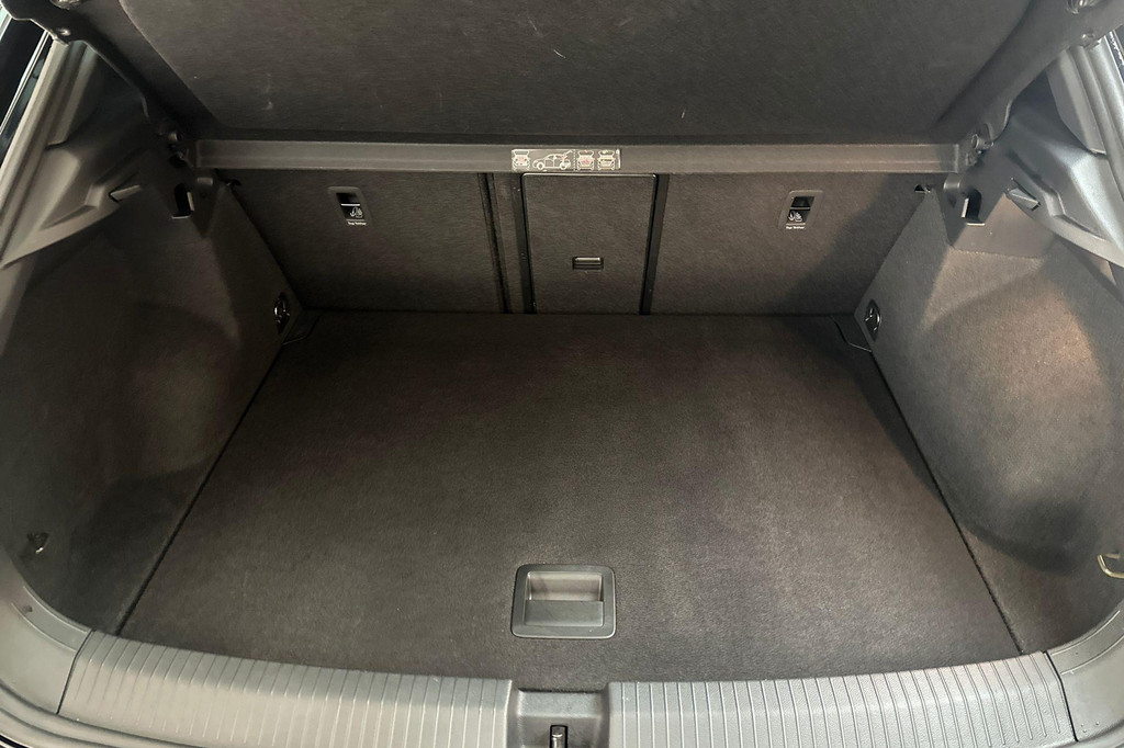 Volkswagen T-Roc (K267KD) met abonnement