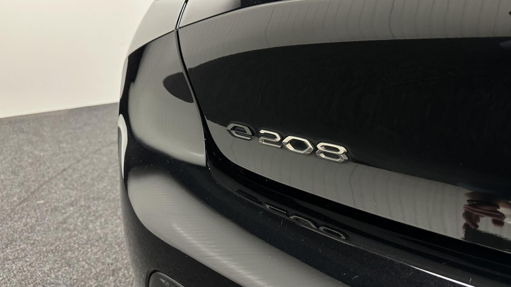 Peugeot e-208 (K619HF) met abonnement