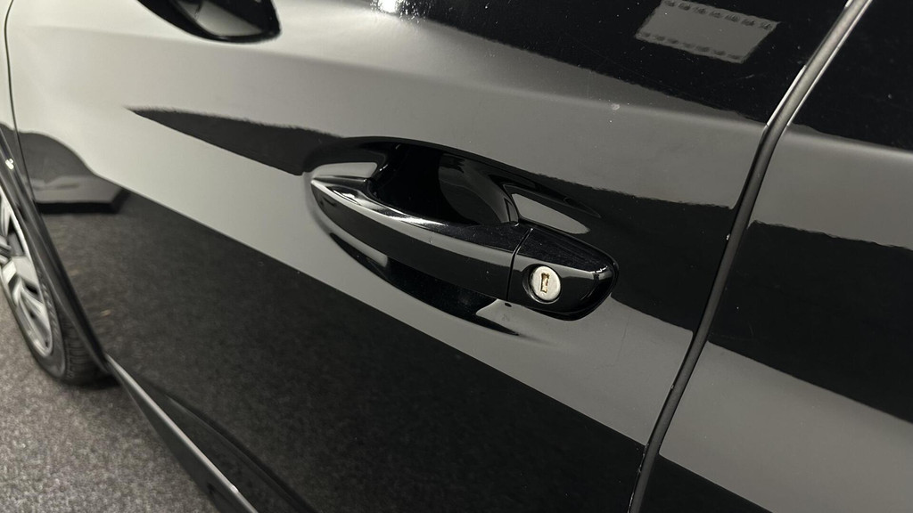 Peugeot e-208 (K619HF) met abonnement