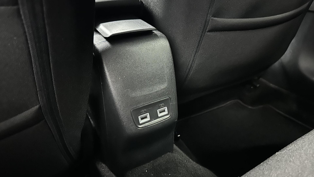 Peugeot e-208 (K619HF) met abonnement