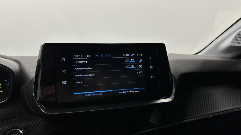 Peugeot e-208 (K619HF) met abonnement