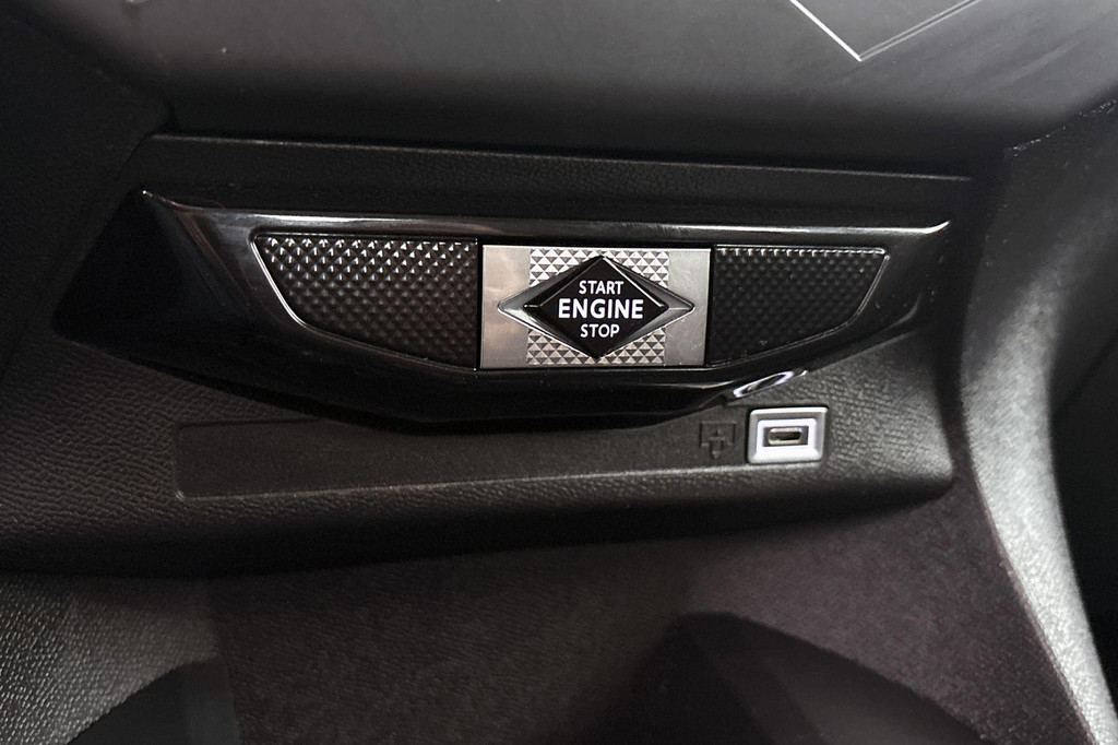 DS DS 3 (S679ZV) met abonnement