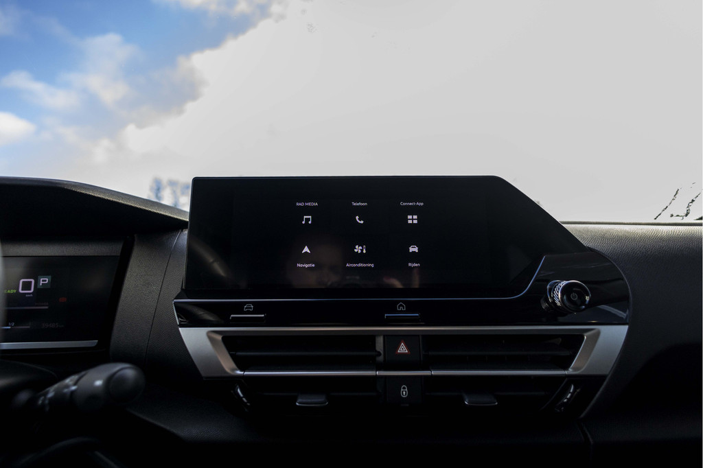 Citroën Ë-C4 (R055JB) met abonnement