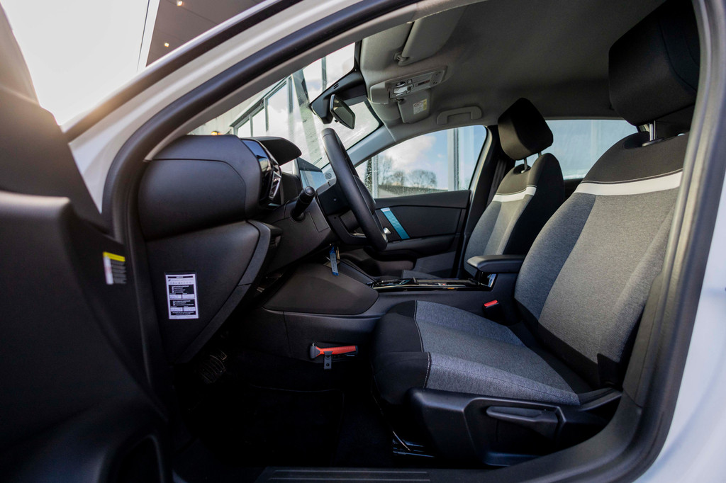 Citroën Ë-C4 (R055JB) met abonnement