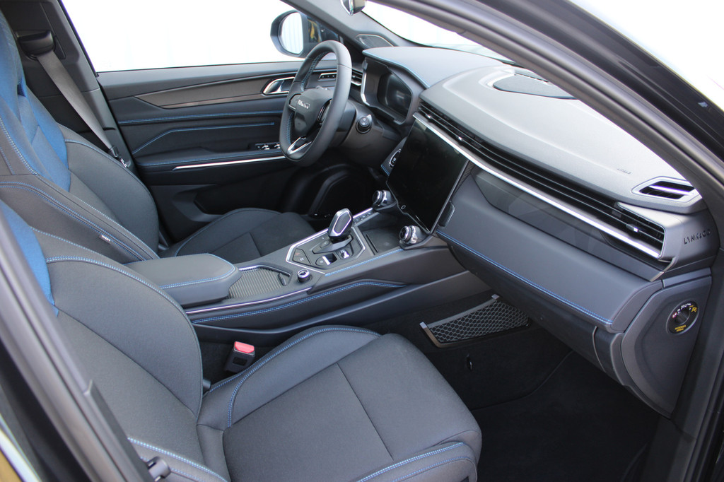 Lynk & Co 01 (Z603DK) met abonnement