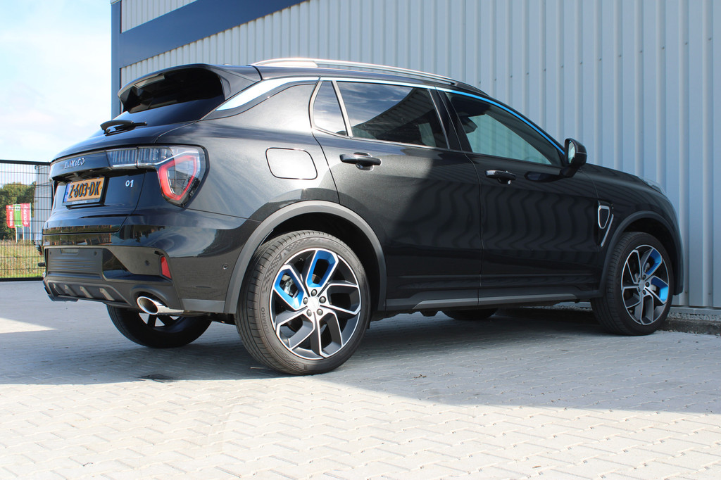 Lynk & Co 01 (Z603DK) met abonnement