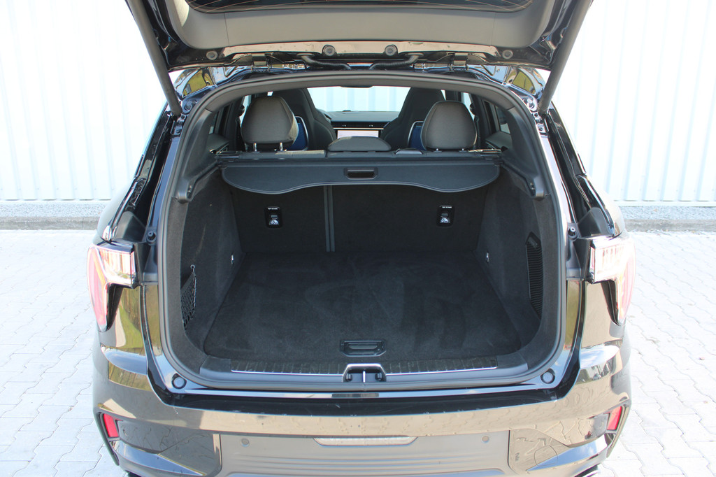 Lynk & Co 01 (Z603DK) met abonnement