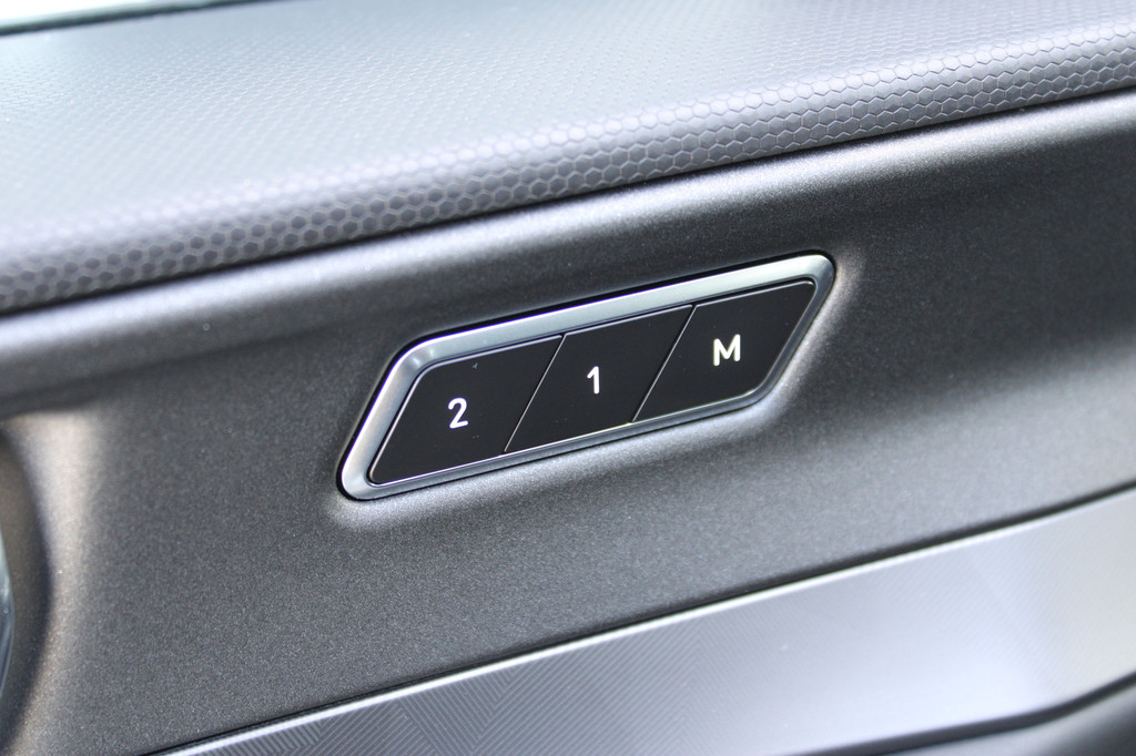 Lynk & Co 01 (Z603DK) met abonnement